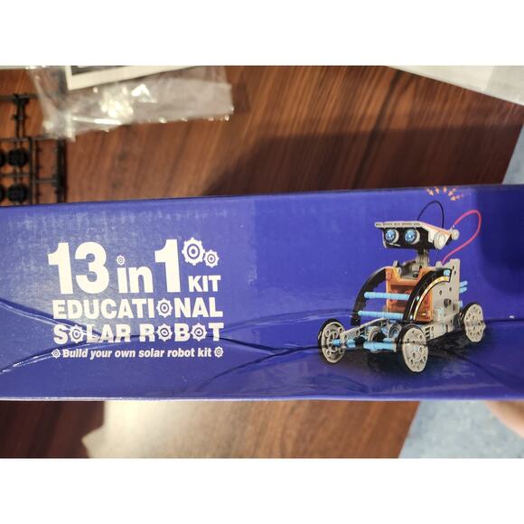 13 in 1 Solar Robot Kit - Picture 3 of 15
